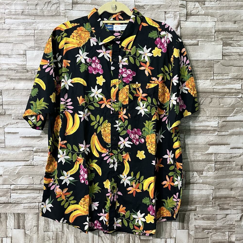 2022 Old Navy Mens Hawaiian Fruit Collared Button XL Short Sleeve Shirt Multicol
